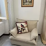 Elegant Apartment In A Historic Building, Just A Few Steps From The Duomo