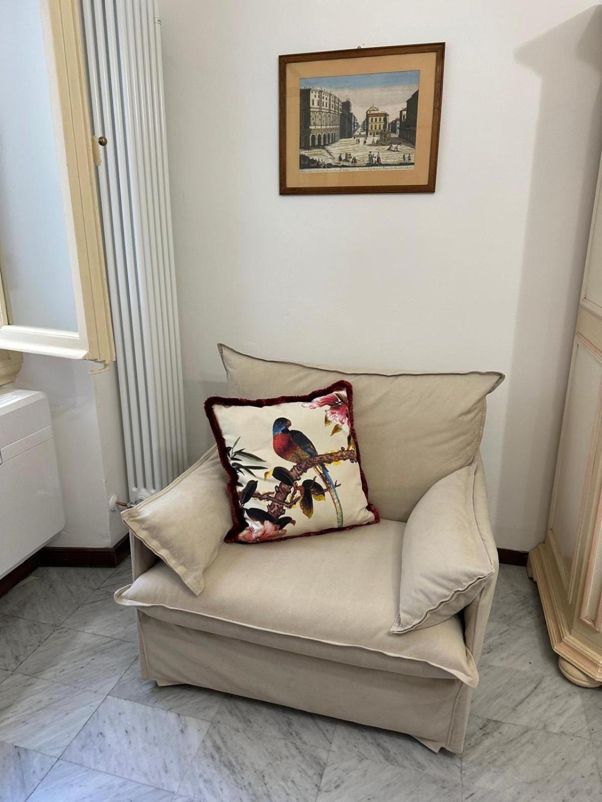 Elegant In A Historic Building, Just A Few Steps From The Duomo Apartamento