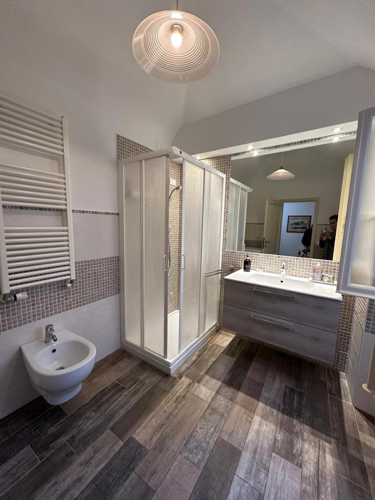 Elegant In A Historic Building, Just A Few Steps From The Duomo *