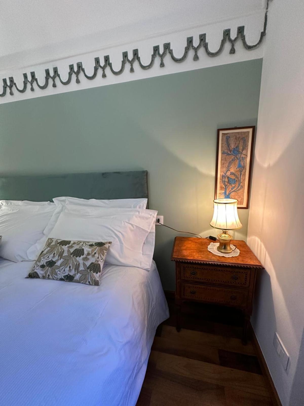 Elegant In A Historic Building, Just A Few Steps From The Duomo Apartamento Florencia