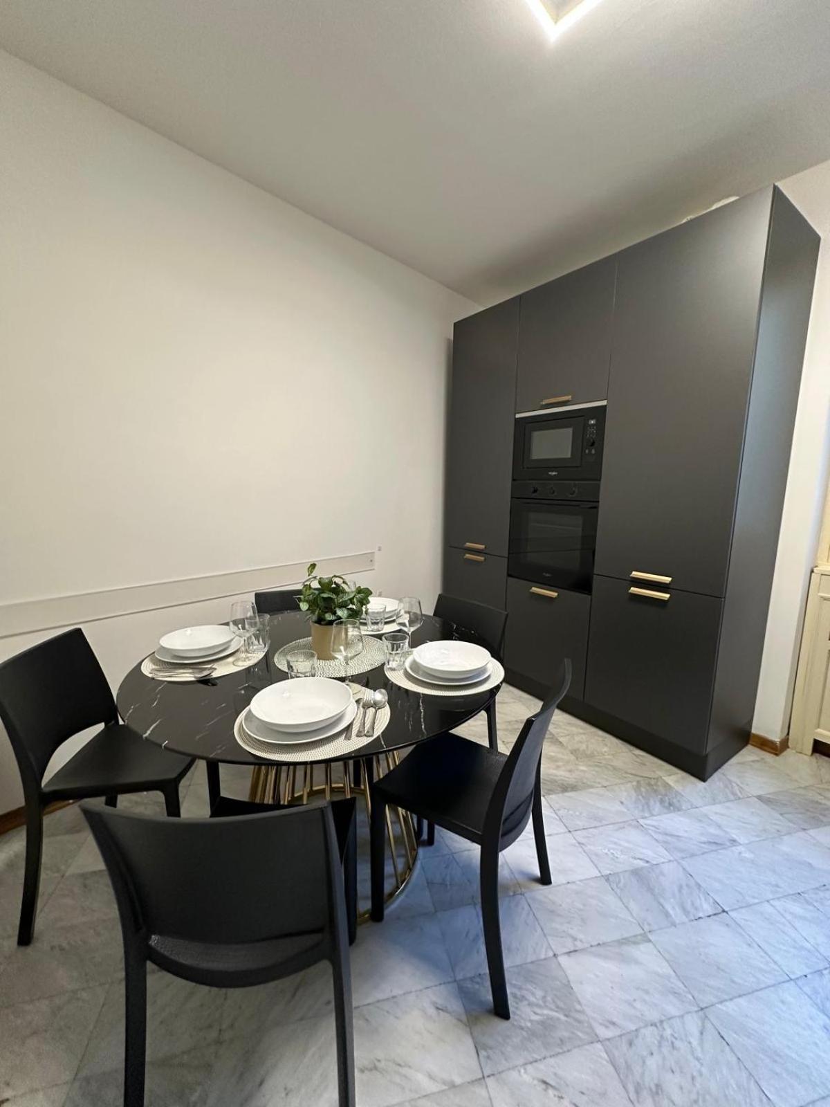 Apartamento Elegant In A Historic Building, Just A Few Steps From The Duomo Florencia
